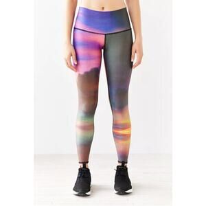Teeki Leggings Cloud Hotpant Size S Sunset Sky Print Yoga Urban Outfitters